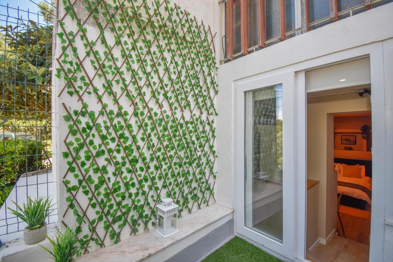 Cascais Studio Outdoor Patio Newly Renovated Exterior photo